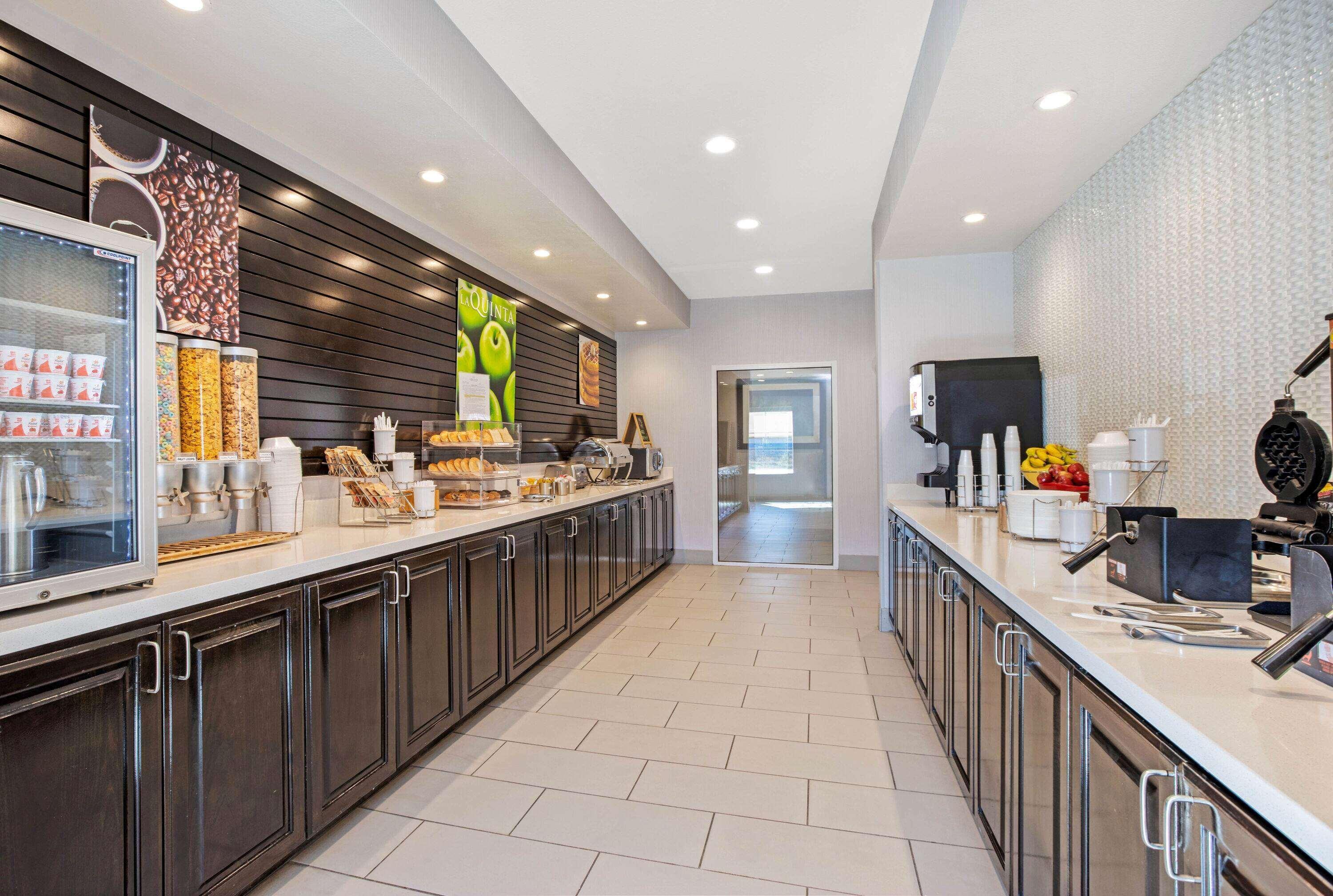 La Quinta By Wyndham Corpus Christi - Portland Hotel Ngoại thất bức ảnh